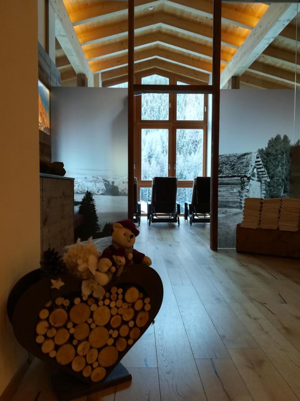 爱尔斯艾克酒店 拉瓦莱 外观 照片